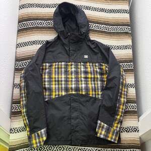 Men's DC Amo Exotex 5K Series Black Yellow Plaid Hooded Snowboard Ski Jacket L